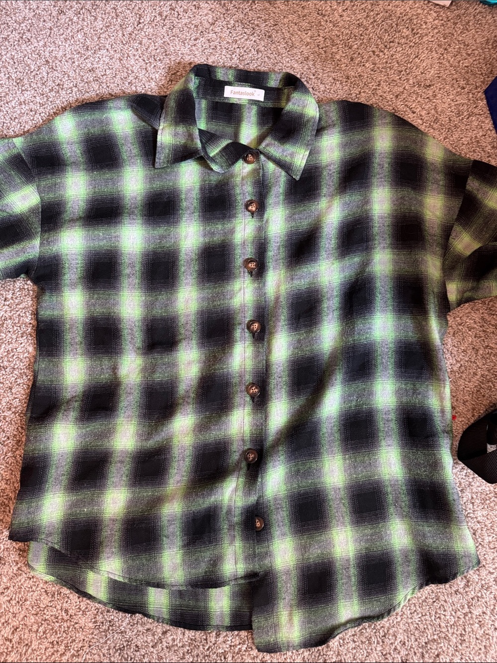Fantastik Green Plaid Button-Down Shirt